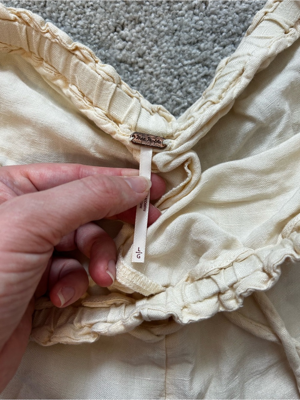 Free People Linen Casual Drawstring Shorts in Cream Size Large EUC - Picture 7 of 11